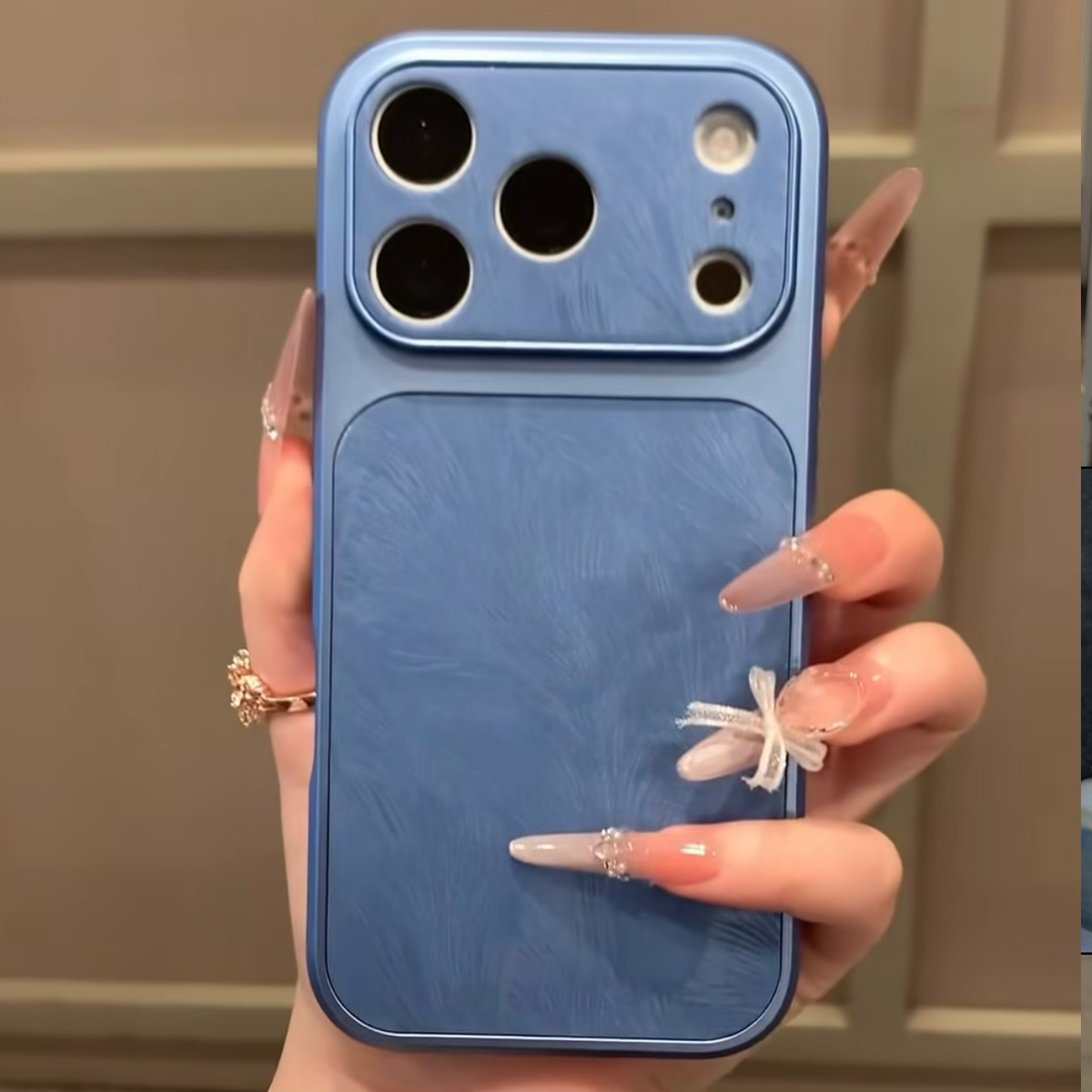 Feather Pattern Leather Case for iPhone with Soft Inner Lining